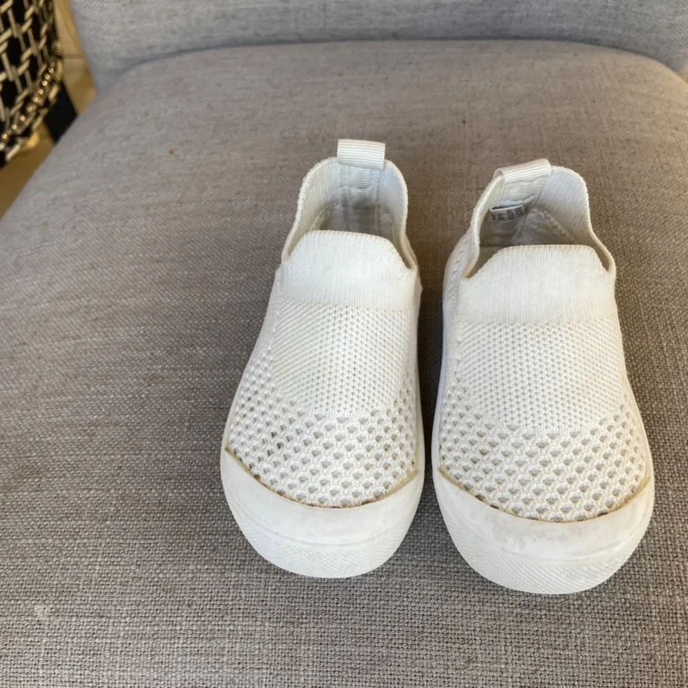 BMCiTYBM White Slip-On Infant Non-Slip First Walker Sneakers US Size 5